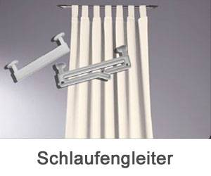 2 Schlaufengleiter vor einem Weißen Schal auf grauem Hintergrund